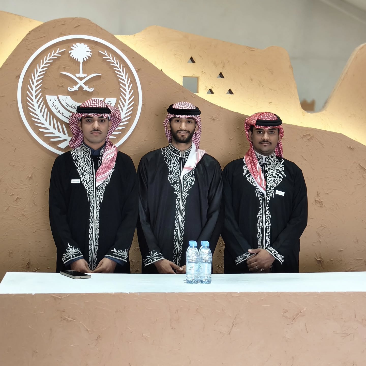 قهوجين محترفين لخدمة جميع المناسبات بأعلى مستوى من الجودة